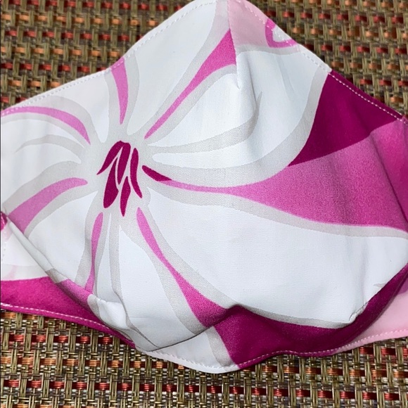 Hawaiian Fabric face mask! - Picture 2 of 6